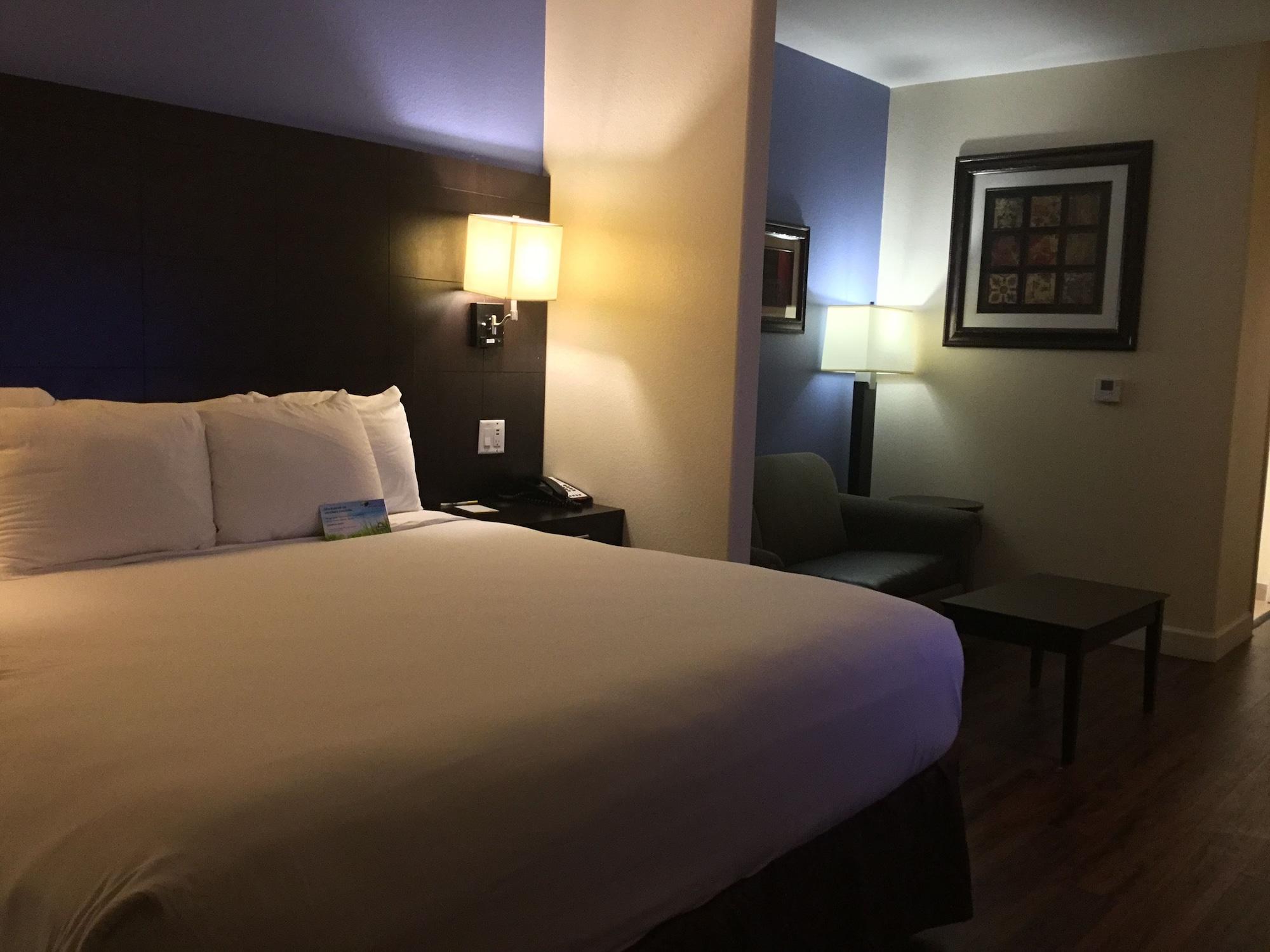 Days Inn & Suites By Wyndham Galveston West/Seawall Экстерьер фото