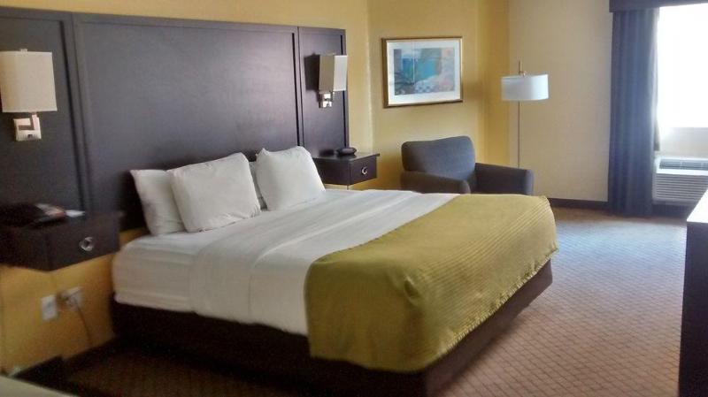 Days Inn & Suites By Wyndham Galveston West/Seawall Экстерьер фото